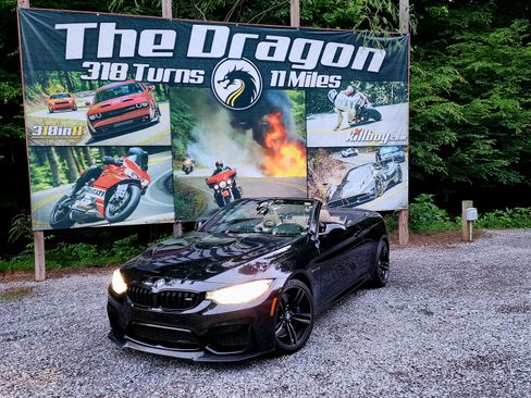 Used 2015 BMW M4 Convertible image 12