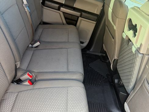 Used 2019 Ford F250 XLT w/ XLT Value Package image 17