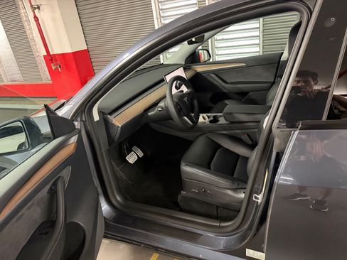 Used 2022 Tesla Model Y Performance AWD/4WD image 7