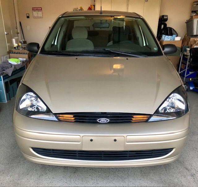 Used 2002 Ford Focus SE FWD image 1