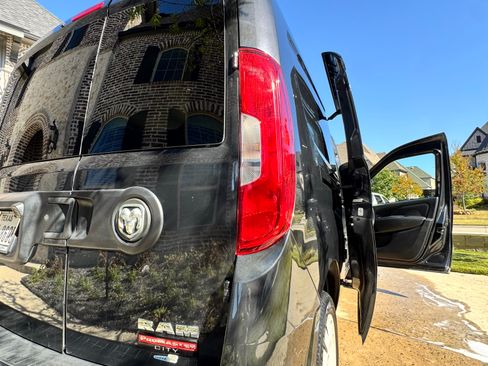 Used 2019 RAM ProMaster City SLT w/ Popular Equipment Group image 13