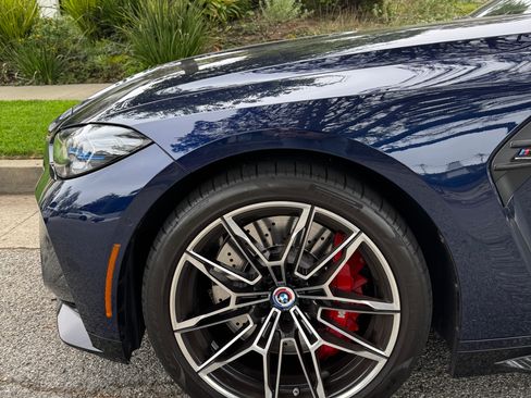 Used 2022 BMW M4 xDrive Competition w/ M Carbon Exterior Package image 6