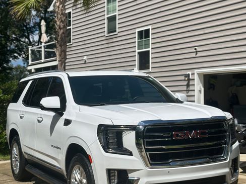 Used 2023 GMC Yukon SLT w/ SLT Luxury Package AWD/4WD image 1