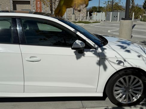 Used 2016 Audi A3 e-tron Premium w/ 17" Wheel Package image 26