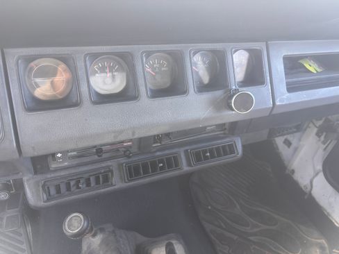 Used 1994 Jeep Wrangler Sport S image 14