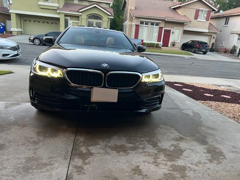 Used 2019 BMW 530i w/ Convenience Package RWD image 16