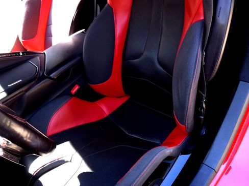 Used 2021 Chevrolet Corvette Stingray Premium Conv w/ Z51 Performance Package RWD image 6