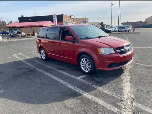 Used 2013 Dodge Grand Caravan SXT image 5