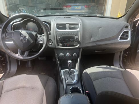 Used 2013 Dodge Avenger SE FWD image 10