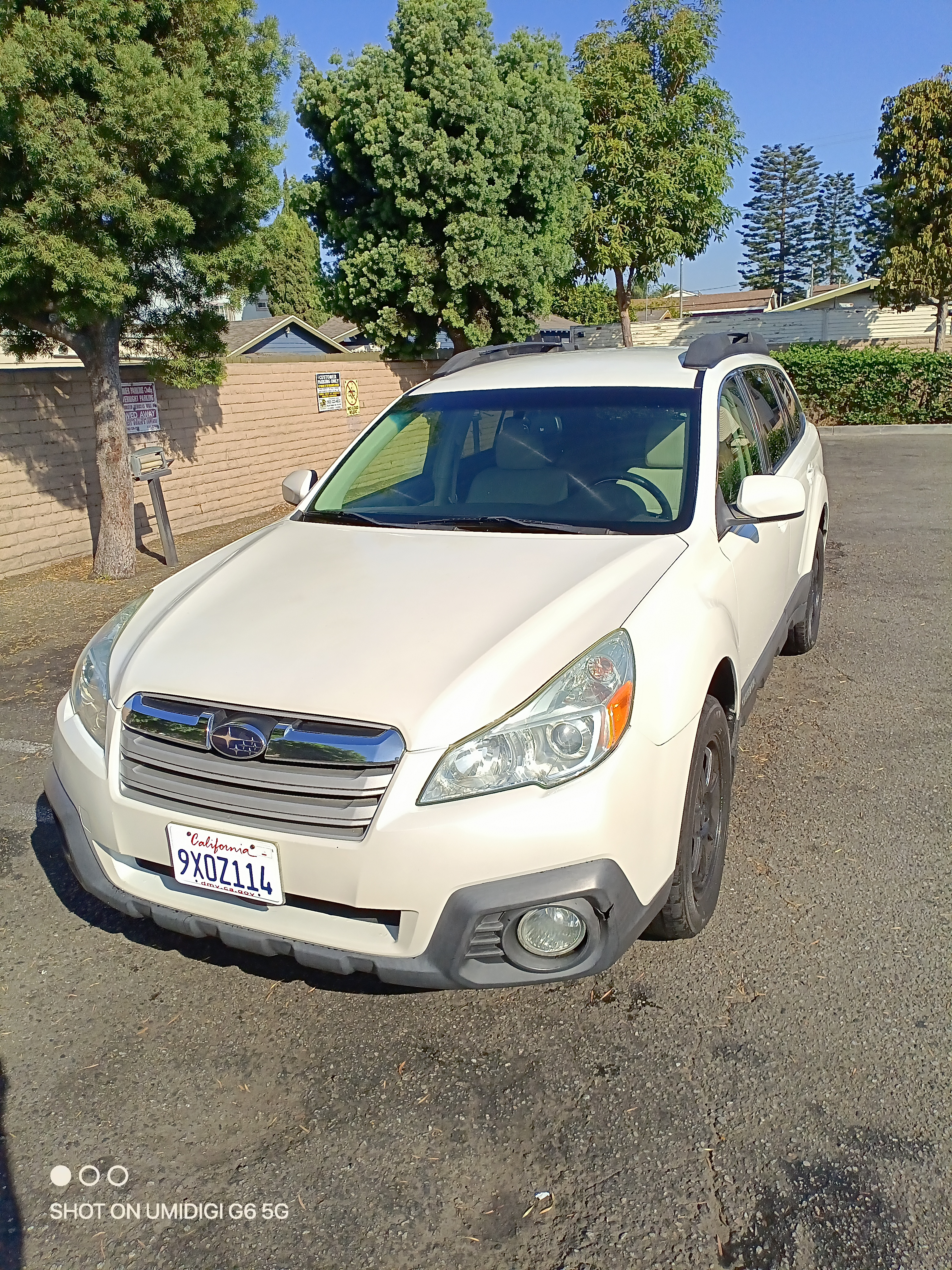 Used 2013 Subaru Outback 2.5i Premium w/ Popular Pkg 1B AWD/4WD image 1