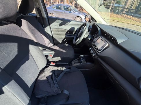 Used 2023 Nissan Kicks S image 5