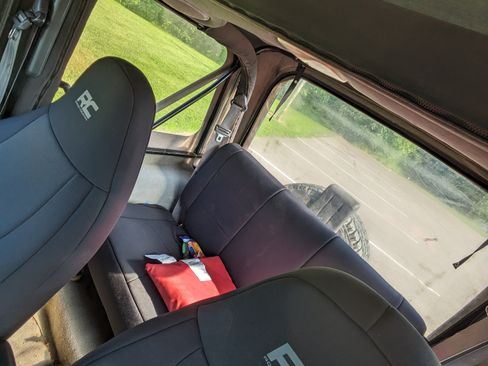 Used 1997 Jeep Wrangler Sport image 10