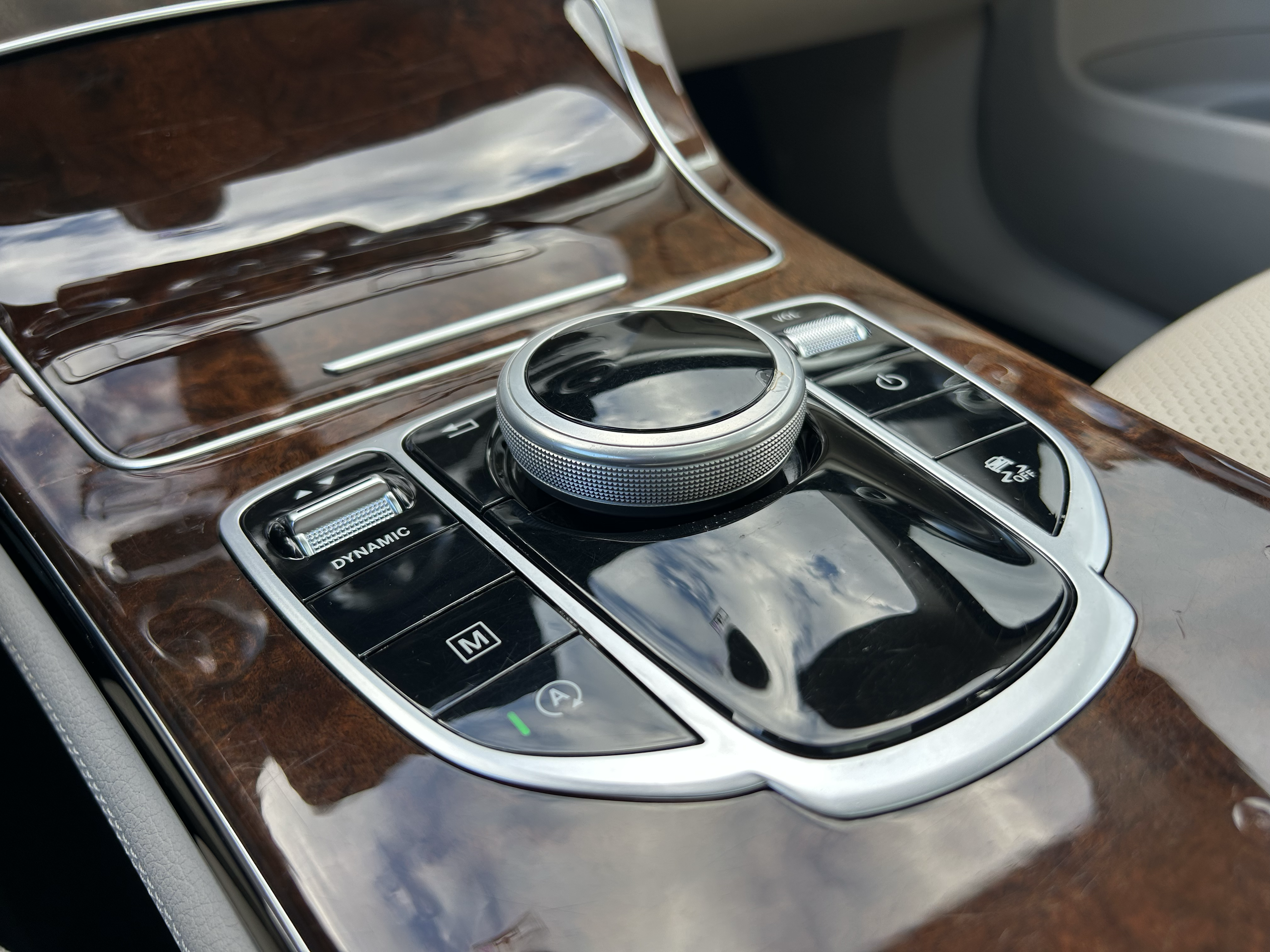 Used 2018 Mercedes-Benz GLC 300 image 19