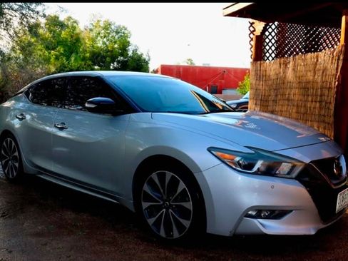 Used 2016 Nissan Maxima SR image 1