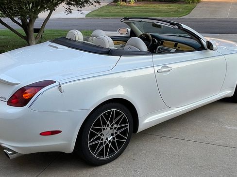 Used 2002 Lexus SC 430 Convertible RWD image 6