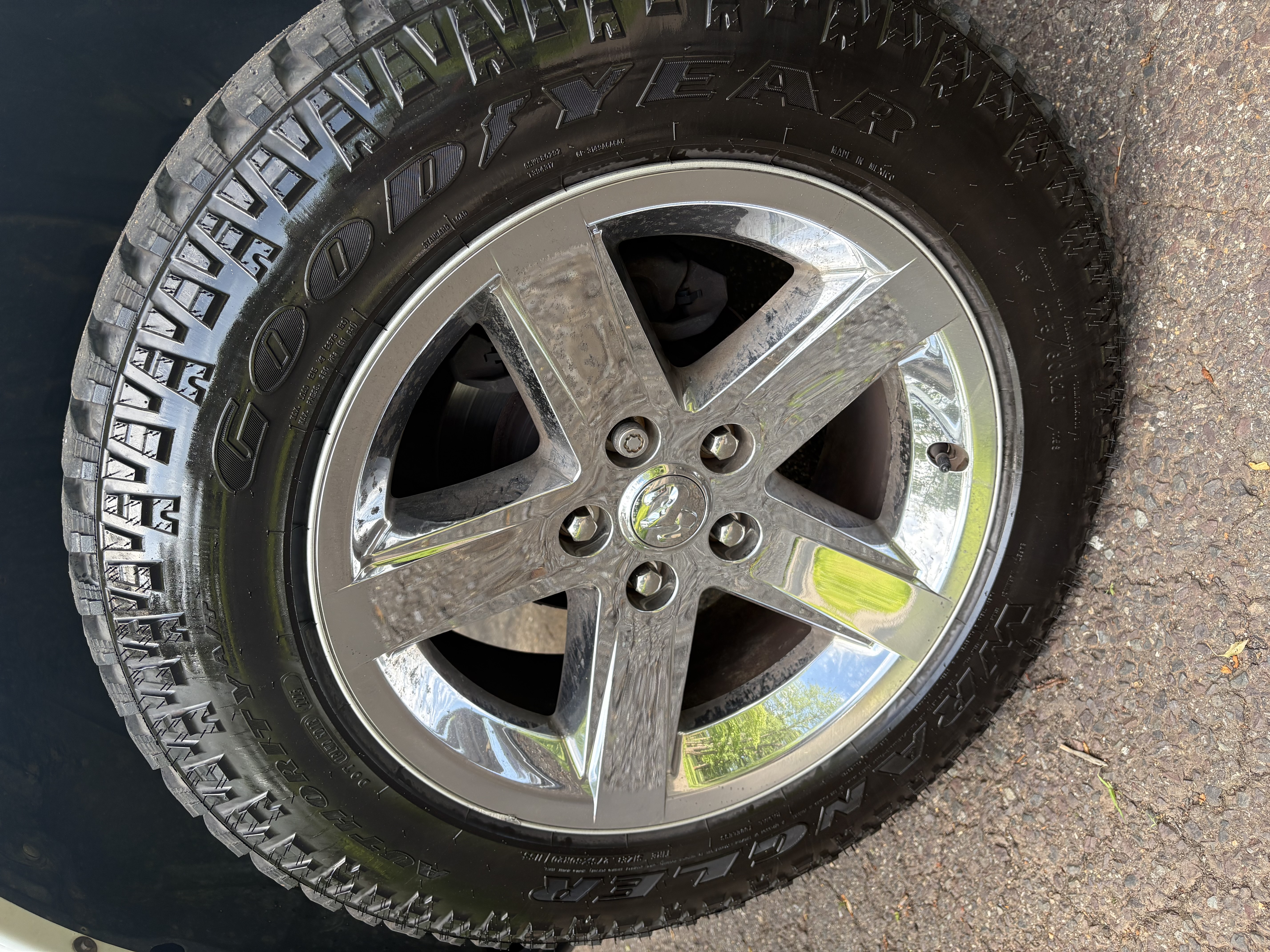 Used 2011 RAM 1500 Sport AWD/4WD image 9