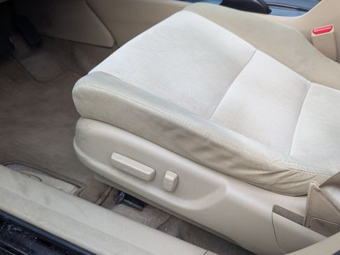 Used 2010 Honda Accord LX-P image 12