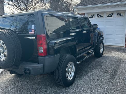 Used 2008 HUMMER H3 Luxury image 11