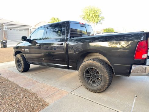 Used 2018 RAM 1500 Big Horn AWD/4WD image 2