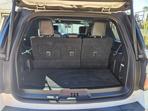 Used 2018 Ford Expedition Limited image 7