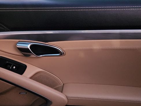 Used 2016 Porsche 911 Turbo image 14