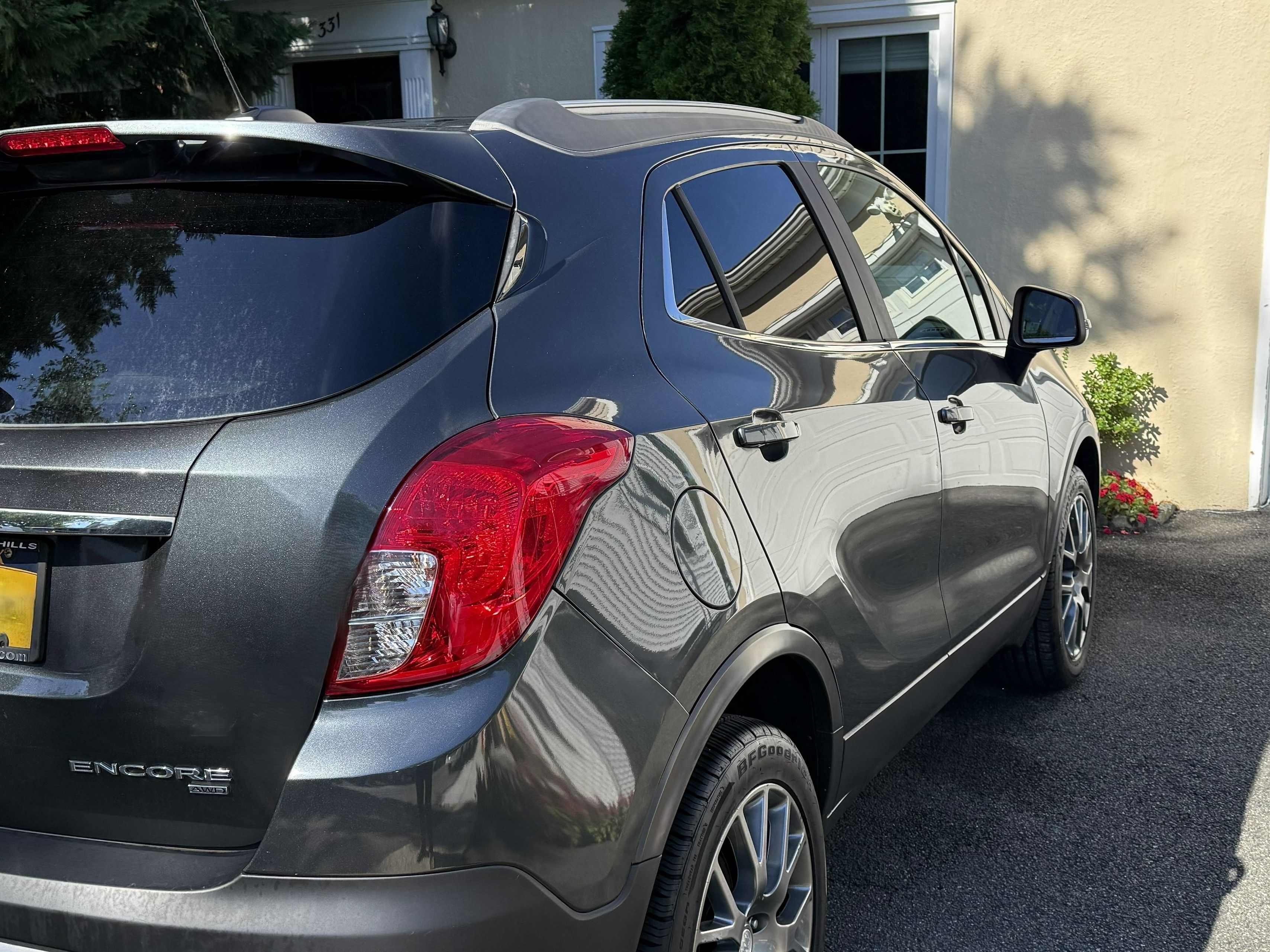 Used 2016 Buick Encore Sport Touring AWD/4WD image 5