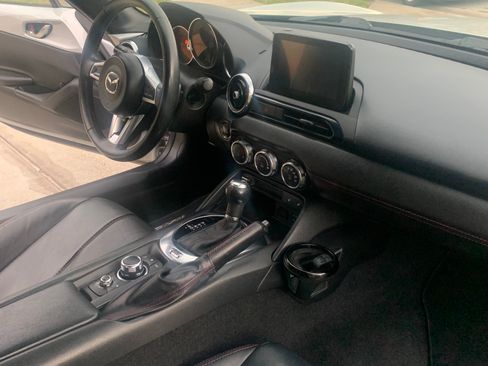 Used 2018 MAZDA MX-5 Miata RF Grand Touring image 15