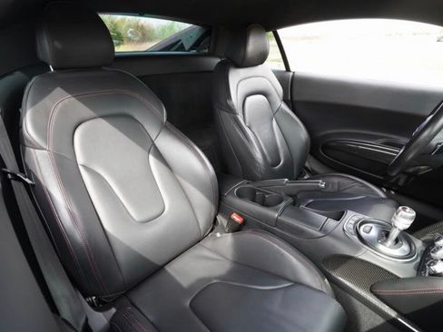 Used 2012 Audi R8 V10 image 18