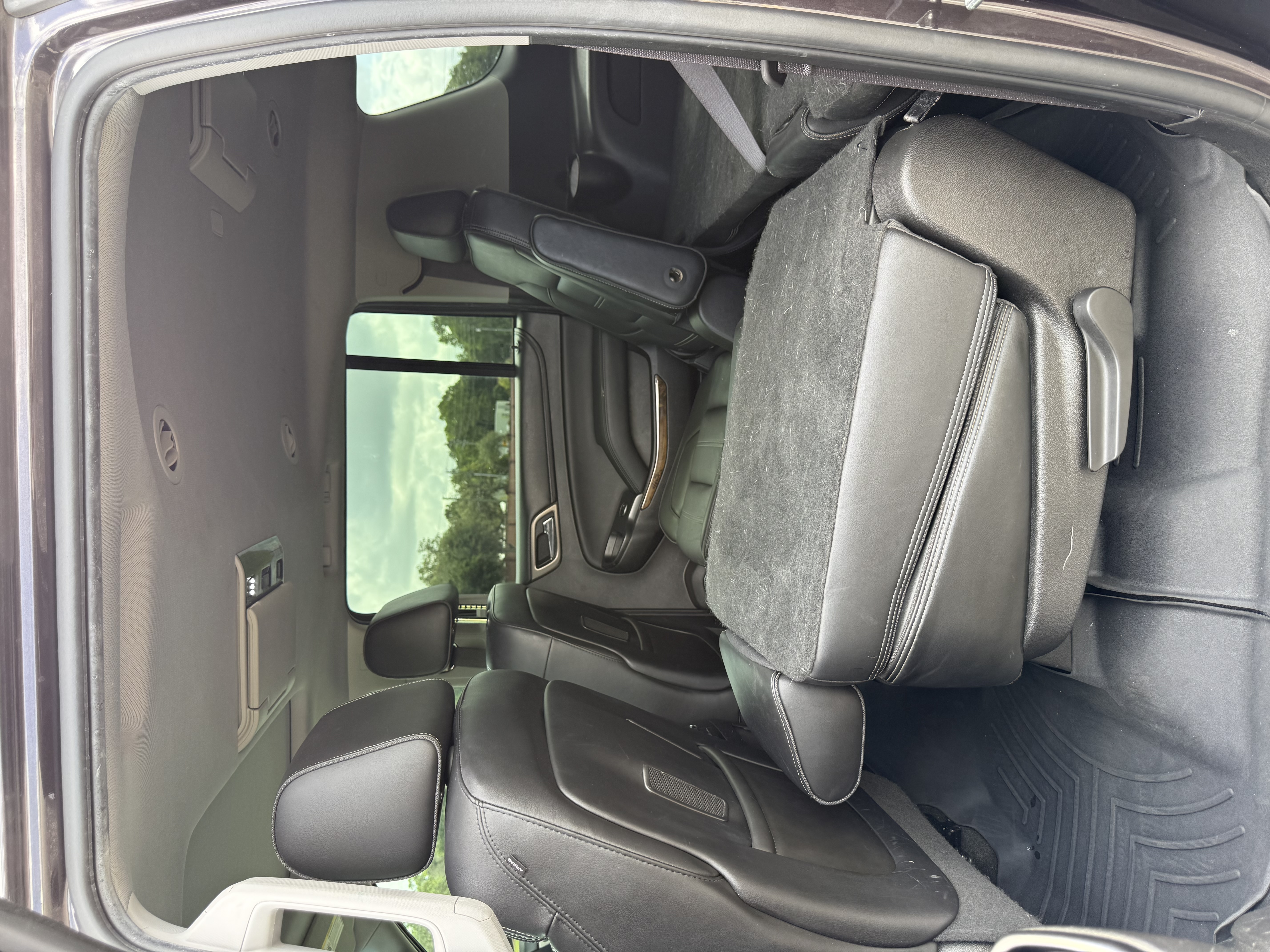 Used 2016 GMC Yukon XL Denali w/ Open Road Package AWD/4WD image 13