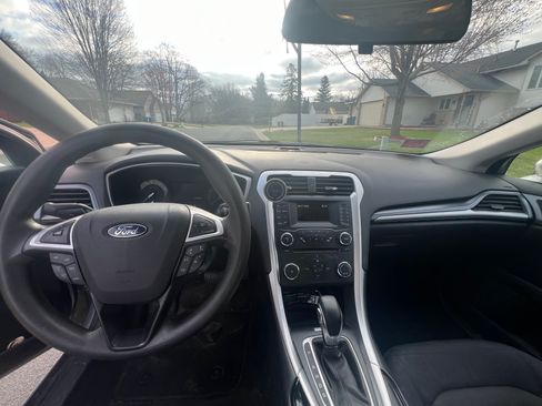 Used 2013 Ford Fusion SE image 7