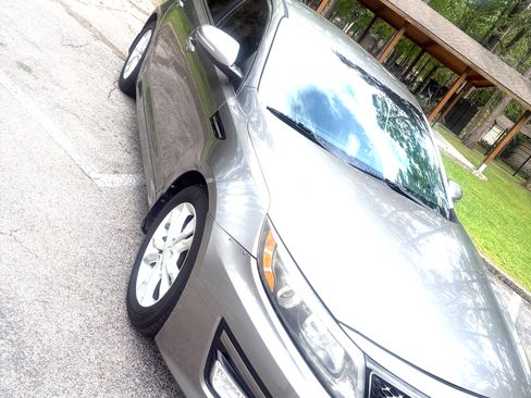 Used 2015 Kia Optima LX image 12
