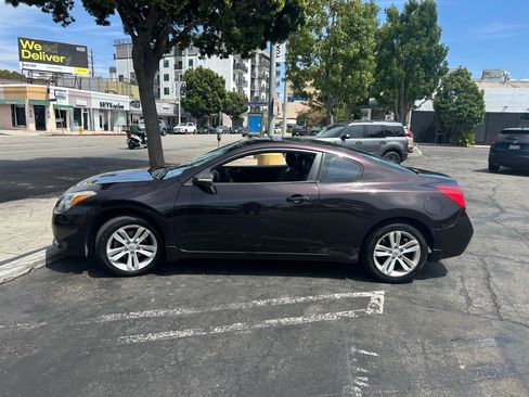 Used 2012 Nissan Altima 2.5 S w/ Convenience Pkg FWD image 9