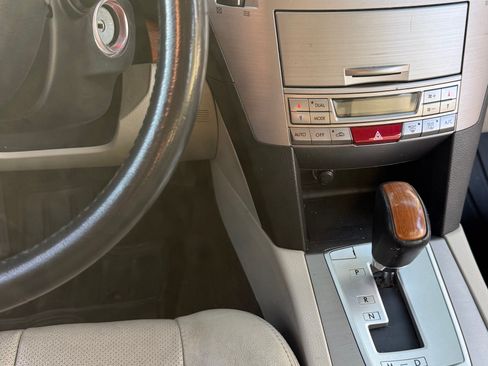 Used 2013 Subaru Outback 2.5i Limited w/ Moonroof Pkg image 6