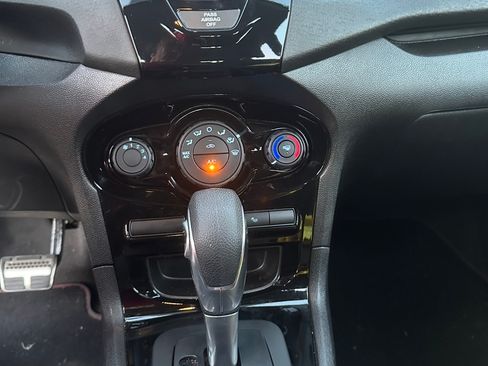 Used 2019 Ford Fiesta ST-Line image 9