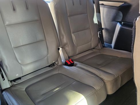 Used 2018 Ford Explorer XLT w/ Equipment Group 202A image 22