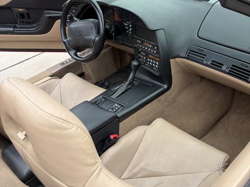 Used 1996 Chevrolet Corvette Convertible image 11