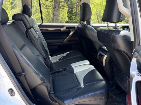 Used 2013 Lexus GX 460 w/ Comfort Plus Pkg AWD/4WD image 10