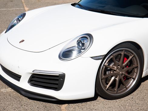 Used 2017 Porsche 911 Carrera S RWD image 9