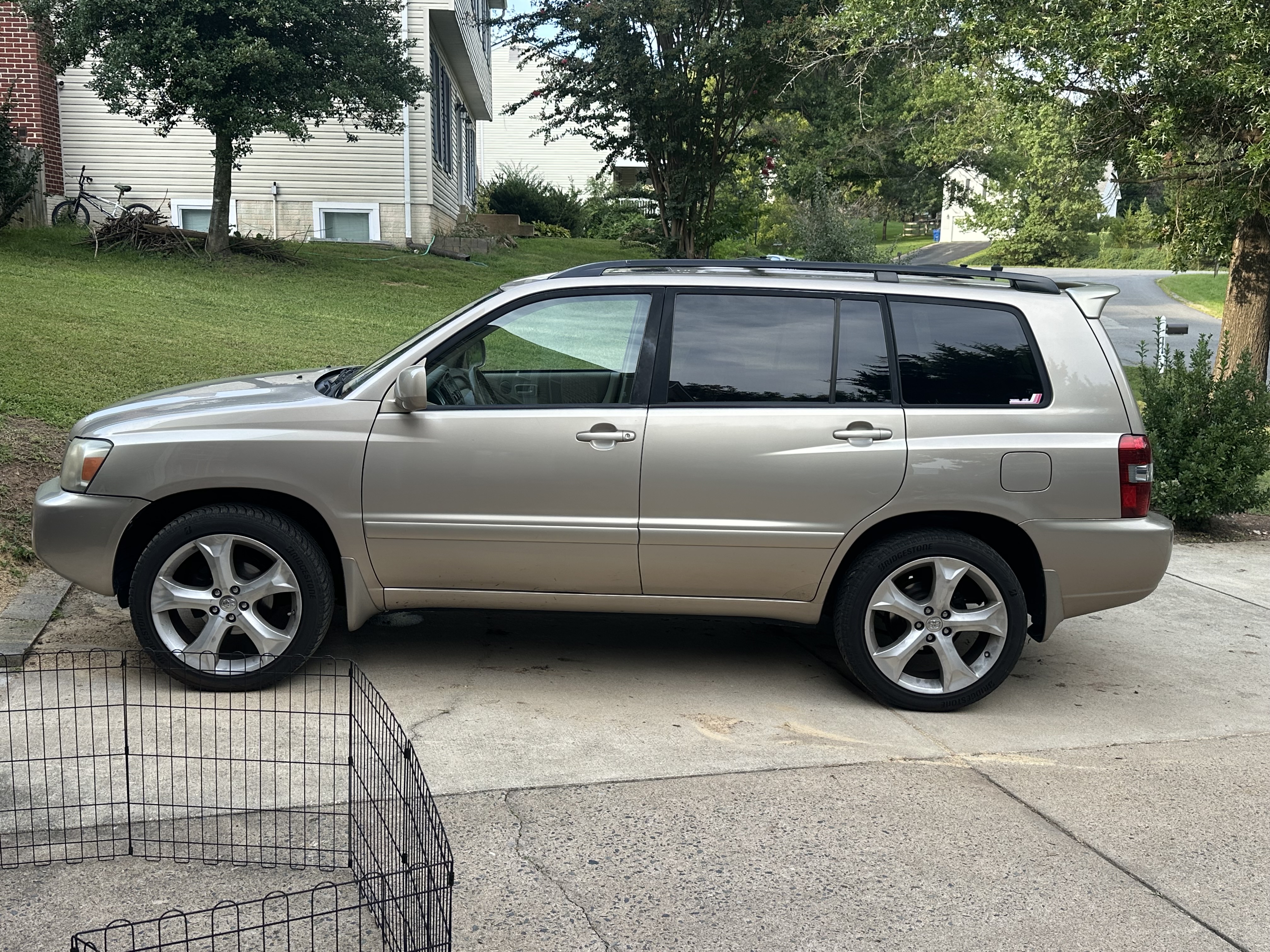 Used 2007 Toyota Highlander 4WD V6 w/ Extra Value Pkg #5 image 4