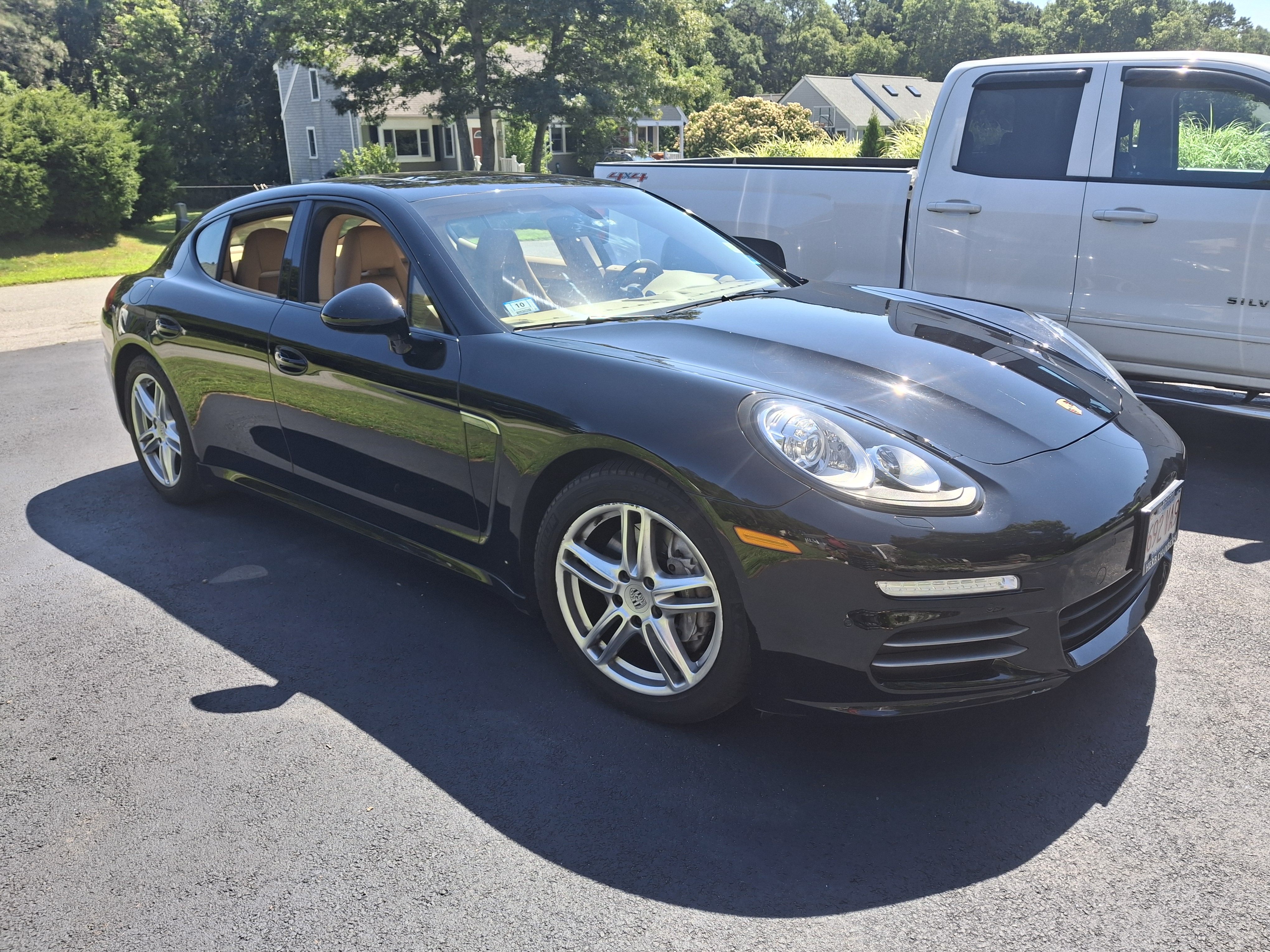 Used 2015 Porsche Panamera 4 AWD/4WD image 4