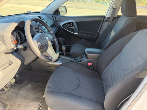 Used 2010 Toyota RAV4 Sport image 11