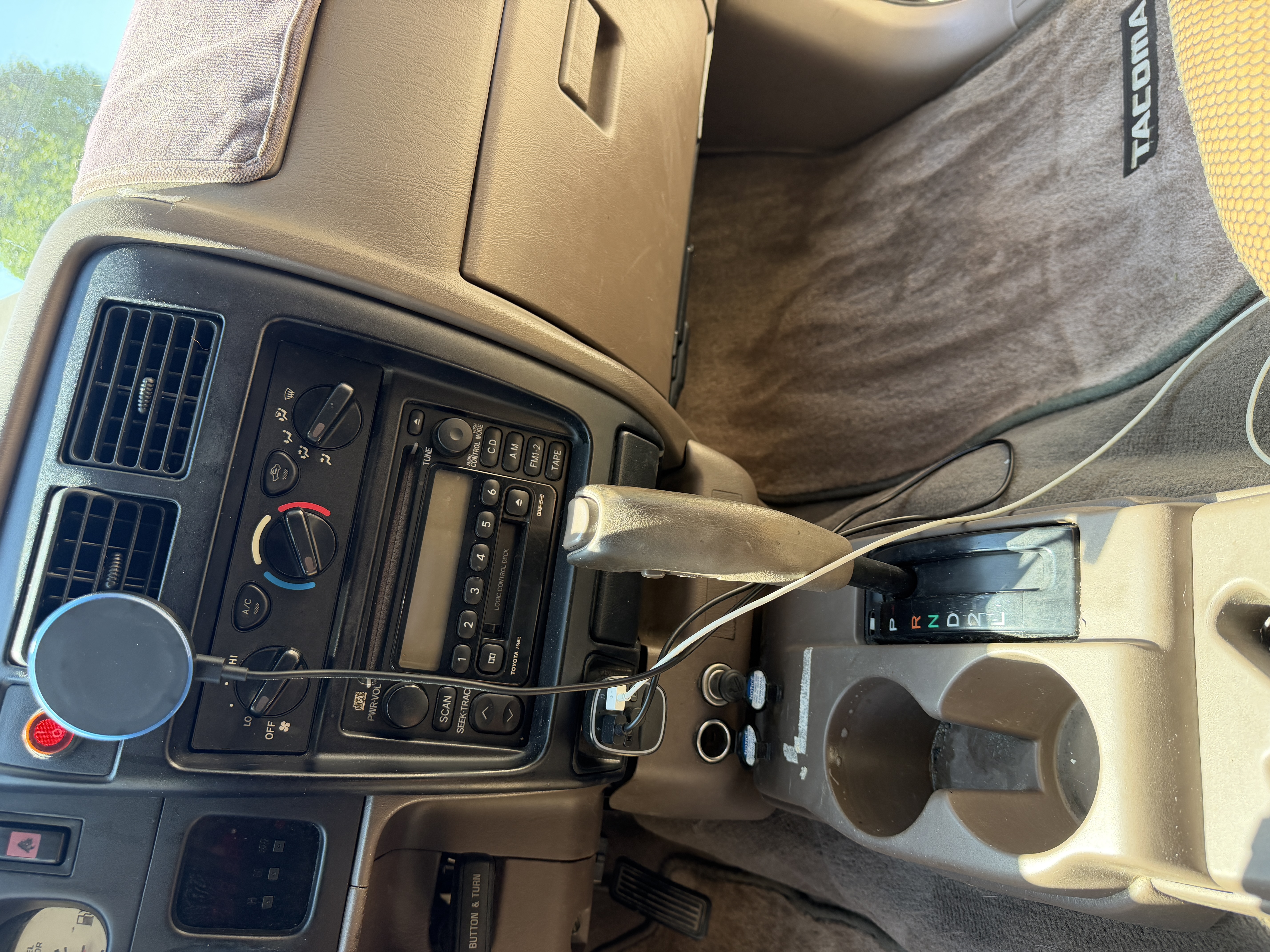Used 2001 Toyota Tacoma PreRunner RWD image 9