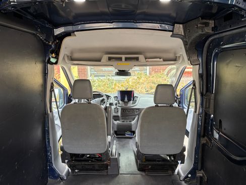 Used 2018 Ford Transit 250 130 Medium Roof image 14