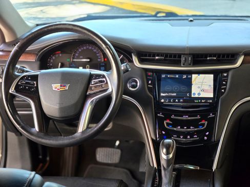 Used 2019 Cadillac XTS Luxury image 13