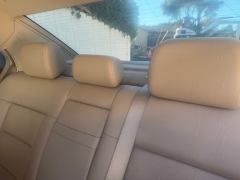 Used 2011 Mercedes-Benz E 350 Sedan image 13