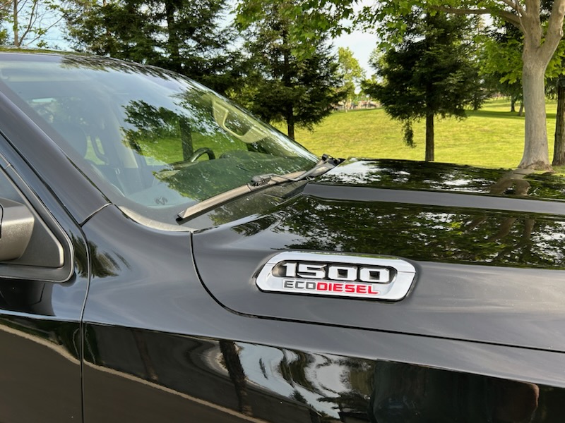 Used 2021 RAM 1500 Laramie AWD/4WD image 1