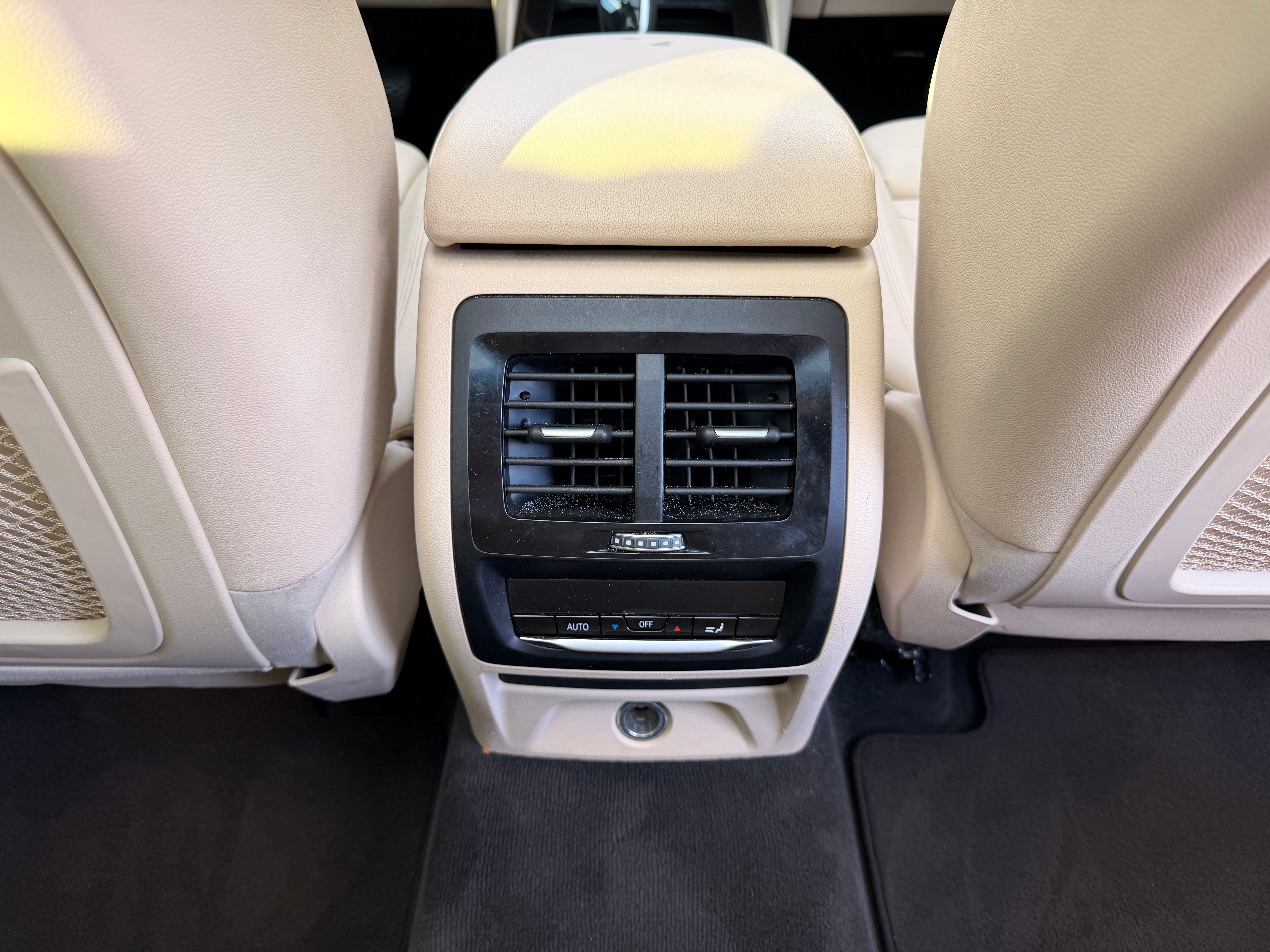 Used 2019 BMW X3 sDrive30i w/ Driving Assistance Package RWD image 22