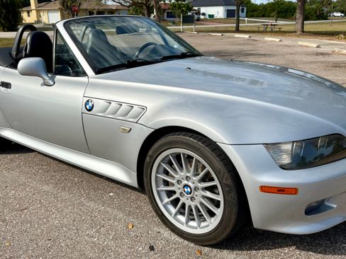 Used 2001 BMW Z3 3.0i image 8