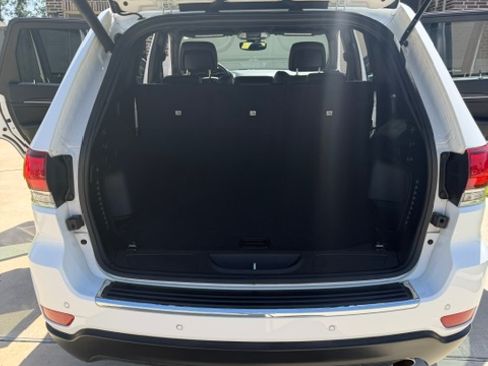 Used 2021 Jeep Grand Cherokee Limited RWD image 6