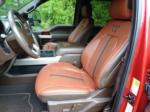 Used 2020 Ford F250 King Ranch w/ King Ranch Ultimate Package AWD/4WD image 20